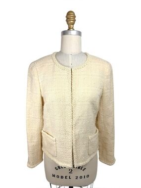 1998 Chanel Ivory Bouclé Tweed Jacket FR 36